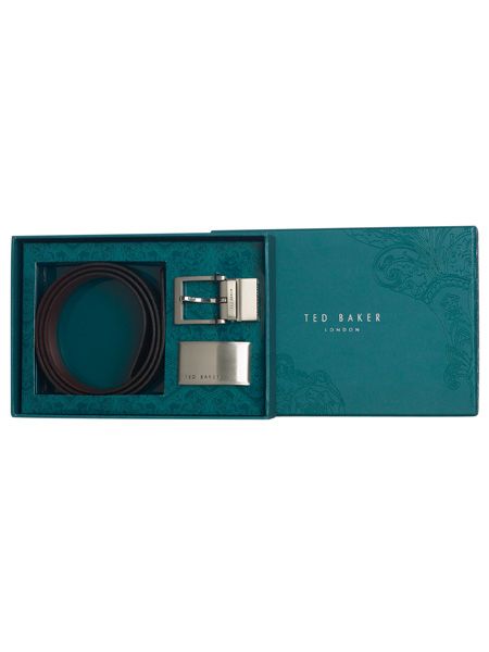 See him belt up with this lush 100% leather beauty from <a target="_blank" href="http://www.houseoffraser.co.uk">www.houseoffraser.co.uk</a>. He can choose between twos sleek clasps to pair with the belt, so he can pick a buckle to match his mood. Practical and style-conscious - sounds like the perfect pressie to us.  <br />