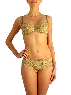 <p>Get voluptuous and gorgeous in this classic French underwired bra, super for curvy ladies and super sophisticated with overlaid embroidered lace. Pair with matching high waist briefs for that ooh la la appeal.</p>
<p>Barbara Kentia classic underwired <a href="http://lemoncurve.com/lingerie/538-soutien-gorge-tulipe-bronze-kentia-barbara.html">bra</a> £45, and Kentia <a href="http://lemoncurve.com/lingerie/539-shorty-bronze-kentia-barbara.html">shorty</a>, £32, Lemoncurve.com</p>