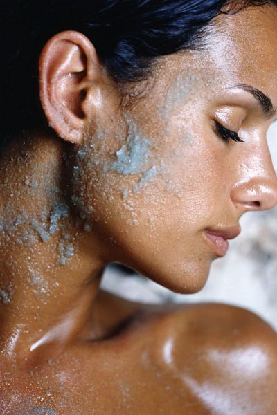We asked our <a target="_blank" href="chatroom/forum/48">beauty forum</a> users for their favourite body boosting exfoliating scrubs. See which skin scrubbers came out tops...  <br />