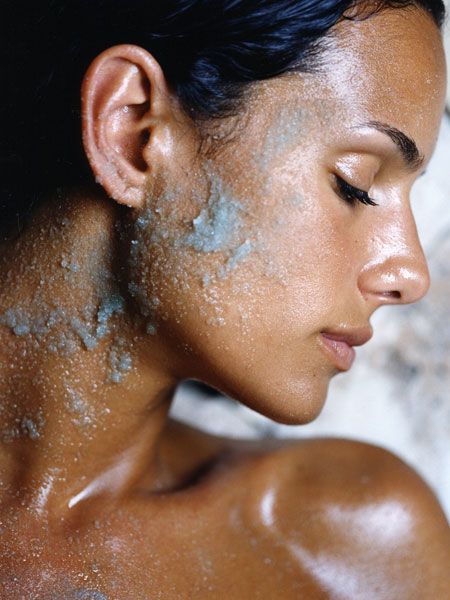 We asked our <a target="_blank" href="chatroom/forum/48">beauty forum</a> users for their favourite body boosting exfoliating scrubs. See which skin scrubbers came out tops...  <br />