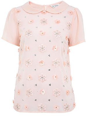 <p>It's pretty and girly and PERFECT for this Spring! With a bit of sparkle added too, this little tee is the perfect way to get your winter wardrobe ready for SS13.</p>
<p>Flower 3D sparkle tee, £37, <a title="http://www.missselfridge.com/webapp/wcs/stores/servlet/ProductDisplay?beginIndex=1&viewAllFlag=&catalogId=33055&storeId=12554&productId=8885174&langId=-1&sort_field=Relevance&categoryId=208044&parent_categoryId=208035&pageSize=40&refinements=Colour{1}~[pink]&noOfRefinements=1" href="http://www.missselfridge.com/webapp/wcs/stores/servlet/ProductDisplay?beginIndex=1&viewAllFlag=&catalogId=33055&storeId=12554&productId=8885174&langId=-1&sort_field=Relevance&categoryId=208044&parent_categoryId=208035&pageSize=40&refinements=Colour{1}~[pink]&noOfRefinements=1" target="_blank">Miss Selfridge</a></p>