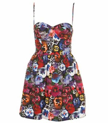 <p>Horray! It's that time of the week again when <em>Cosmo</em>'s fashion team show you their choice of the biggest hits on the highstreet. This week Fashion Junior, Natasha Guiotto showcases her style picks...<br /></p><p> </p>Left: Pansy Print Corset dress, £50, <a target="_blank" href="http://www.topshop.com/webapp/wcs/stores/servlet/ProductDisplay?beginIndex=20&viewAllFlag=false&catalogId=19551&storeId=12556&categoryId=151405&parent_category_rn=42344&productId=1207322&langId=-1">Topshop</a> - I love this dress! its so summery and you could dress it up or down. <br /><br />