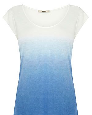 <p>As celebs like Jennifer Aniston and Megan Fox prove, you just can't go wrong with a simple white tee and jeans combo. Throw this blue ombre Oasis top over ripped jeans and heels for a casual yet chic look.</p>
<p>T-shirt, £18, <a href="http://www.oasis-stores.com/ombre-t-shirt/clothing/oasis/fcp-product/3190364317" target="_blank">Oasis</a></p>