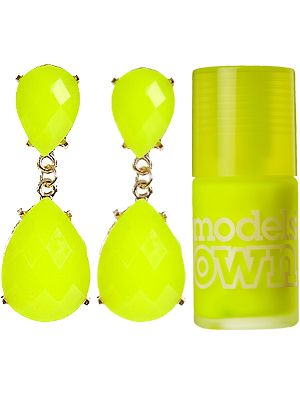 <p>Flashes of fluoro are major news this season and luckily they're the easiest way to update your look without investing in new threads. Pop on a polish like this and a pair of earrings for a quick win. <br /><br />Models Own in Luis Lemon Ice Neon, £5, <a href="%20http://www.modelsownit.com/products/new/luis-lemon.html" target="_blank">Models Own</a> and earrings, £3.99, <a href="http://www.newlook.com/shop/womens/jewellery-and-hair-accessories/neon-yellow-facet-drop-earrings_269523435?extcam=AFF_AFW_Editorial+Content_ShopStyle+UK" target="_blank">New Look</a> </p>