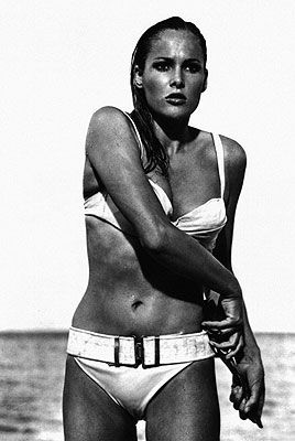 Examples of the Most Iconic Swimsuits of All Time, Photos