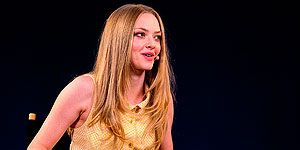 <p>Amanda Seyfried rocked a fair few cool outfits this week while promoting Lovelace in London, including this cute 60s-style yellow button-up dress on Tuesday. We love the added pop of colour with the red shoes and matching lipstick.</p>