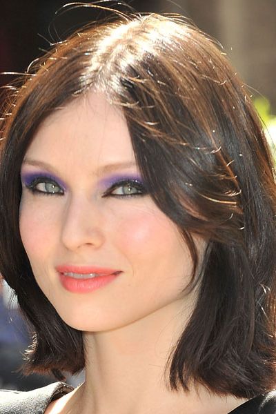 <p>This season's purple palette is not just for your wardrobes. The A-list's beauty bags are bursting with violets, lilacs and mauves too. See how they're wearing the hottest hue to get inspiration for your beauty-full colour update</p>

<p>Left: <strong>Sophie Ellis Bextor</strong> shows how violet eyeshadow can look fresh and fun</p>