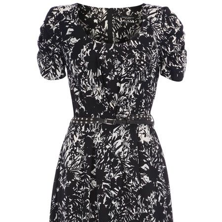 <p>The skater skirt trend takes on a new form in to this shadow-print dress and it comes with a free skinny belt that you can use over and over again!<br /></p><p> </p><p>£35, <a target="_blank" href="http://www.dorothyperkins.com/webapp/wcs/stores/servlet/ProductDisplay?beginIndex=0&viewAllFlag=&catalogId=33053&storeId=12552&productId=2039051&langId=-1&sort_field=Relevance&categoryId=208648&parent_categoryId=208600&sort_field=Relevance&pageSize=20">dorothyperkins.com </a><br /></p>