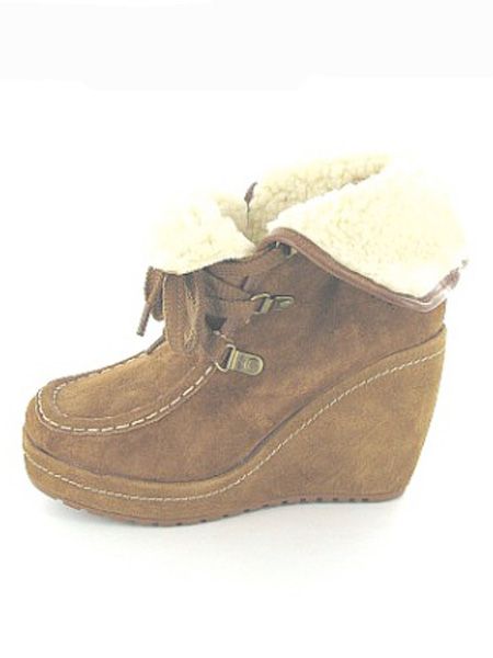 <p>Comfy and cute with a bit of height, these are the perfect winter wardrobe staple.</p><p><br />£69.99, <a target="_blank" href="http://www.rocketdog.co.uk/products-BONFIRE_BONFIRENBECO.htm">www.rocketdog.co.uk </a><br /></p>