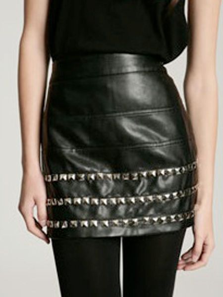 <p>AAaahhhh, how amazing is this skirt! I need this now- and its in the sale! wahey! </p><p> </p><p>£29.99, <a target="_blank" href="http://www.urbanoutfitters.co.uk/Silence-+-Noise-Pleather-Studded-Mini/invt/5120412471846&bklist=">www.urbanoutfitters.co.uk</a><br /></p>