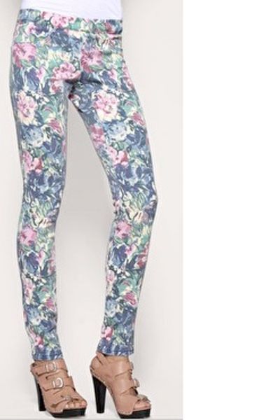 Florals are massive for this spring/summer season. Wear yours with a twist in the form of these amazing floral jeggings! <br /><br />£28, <a href="http://www.asos.com/Asos/Asos-Kate-Floral-Denim-Legging/Prod/pgeproduct.aspx?iid=881750&cid=7657&sh=0&pge=1&pgesize=20&sort=-1&clr=Print">www.asos.com</a><br />