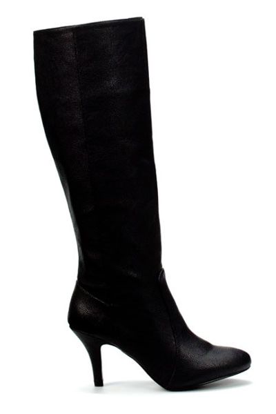<p> Every gal needs a basic black boot in their shoe collection, we're opting for this one<br /></p><p>£29.99, <a target="_blank" href="http://www.zara.com/webapp/wcs/stores/  servlet/product/uk/en/zara-sales/11024  /14676/BOOT%2BWITH%2BMEDIUM%2BHEEL">zara.com</a></p>