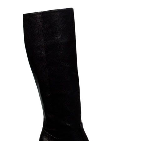 <p> Every gal needs a basic black boot in their shoe collection, we're opting for this one<br /></p><p>£29.99, <a target="_blank" href="http://www.zara.com/webapp/wcs/stores/  servlet/product/uk/en/zara-sales/11024  /14676/BOOT%2BWITH%2BMEDIUM%2BHEEL">zara.com</a></p>