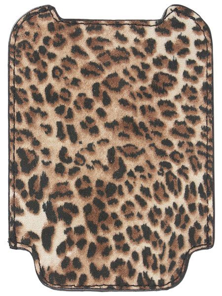 We <em>need</em> Santa to sneak this into our stocking! This phone sleeve  is simple animal magic - it almost beats a new handset! <p> </p>£5, <a href="http://www.dorothyperkins.com/webapp/wcs/stores/servlet/ProductDisplay?beginIndex=0&viewAllFlag=&catalogId=33053&storeId=12552&productId=2096216&langId=-1&categoryId=&searchTerm=phone&pageSize=20" target="_blank">dorothyperkins.com</a>