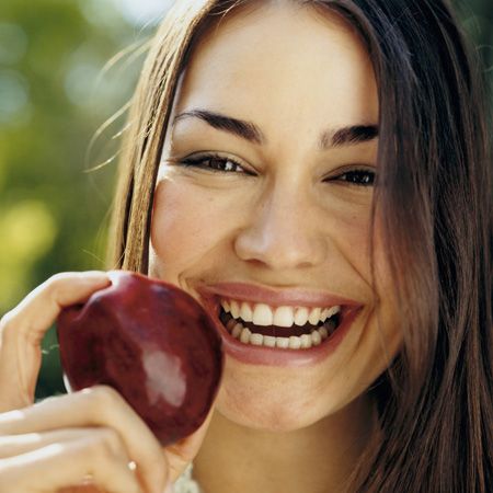 <p>If you (like us) love your grub, make sure you're not overindulging on the wrong choices, but on foods that you can not only get greedy with, but get gorgeous with too! Girls, here are the foods that will boost your beauty...</p>