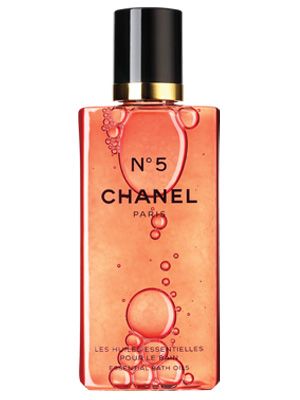 Chanel No5 Essential Bath Oil, £30, <a href="http://www.chanel.com/en_GB/fragrance-beauty/Fragrance-N%C2%B05-95254"target="_blank">Chanel.com</a>