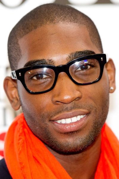 Could it have been written in the stars that Mr Tempah was the ultimate V-Day date for us? We definitely hope so! Working the geek chic vibe to perfection, this award-winning rapper is based in London... perfect for a just-bumping-into moment on the 14th 