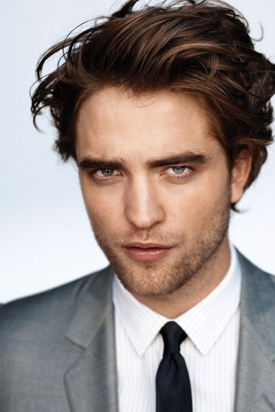 This is one fitty we definitely wouldn't mind sucking on our neck! Robert has perfected the art of the smoulder and, with no less than 3 films heading our way, including the penultimate in the Twilight saga, we're definitely ready for an R-Pattz overdose