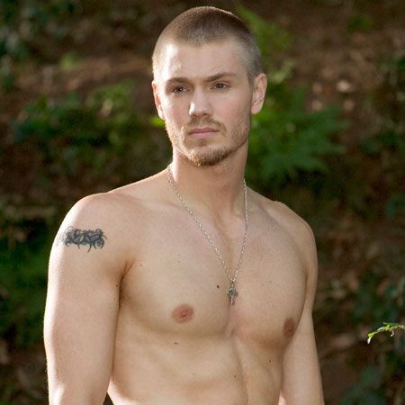 In this semi-naked shot it's not hard to see why the <em>One Tree Hill </em>hottie has posed for Tommy Hilfiger and Gucci - he is perfection personified.  <br />