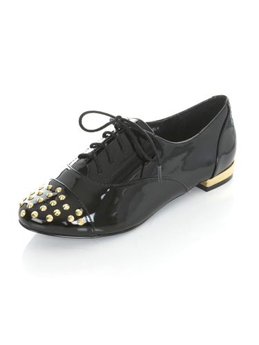 Don't dismiss the flat black shoe till you've seen these gold detailed delights. The perfect shoe to add some shine to your style
<p>£35, <a href="http://www.missselfridge.com/webapp/wcs/stores/servlet/ProductDisplay?beginIndex=0&viewAllFlag=&catalogId=33055&storeId=12554&productId=2649237&langId=-1&sort_field=Relevance&categoryId=208101&parent_categoryId=&pageSize=40">Miss Selfridge</a></p>
