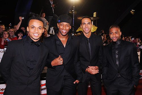 Apparently JLS hired a private jet to arrive at this year's MOBO Awards in star style, even though they weren't nominated or performing! We're not complaining though, they look hot-to-trot so we're glad they made the effort!