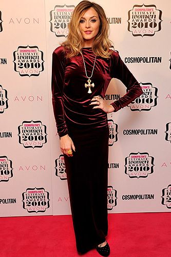 Bow down to the stylish altar of Fearne Cotton. We adore the vamp-esque ensemble she wore to the 2010 Comsopolitan Ultimate Women Of The Year Awards