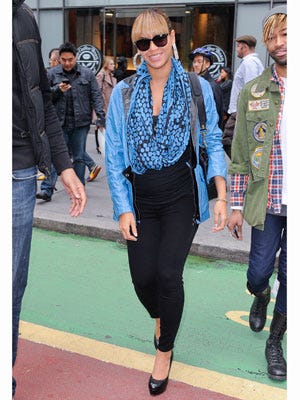 Beyonce's baby bump fashion