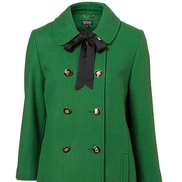 Wrap up warm with this jewel coloured coat from Topshop. With its Peter Pan collar and ladylike bow ribbon you'll be very much channelling Kelli Garner's character Kate. She's our favourite of the bunch!
<p>£75, <a href="http://www.topshop.com/webapp/wcs/stores/servlet/ProductDisplay?beginIndex=0&viewAllFlag=&catalogId=33057&storeId=12556&productId=4023268&langId=-1&sort_field=Relevance&categoryId=391052&parent_categoryId=203984&pageSize=20">Topshop</a></p>