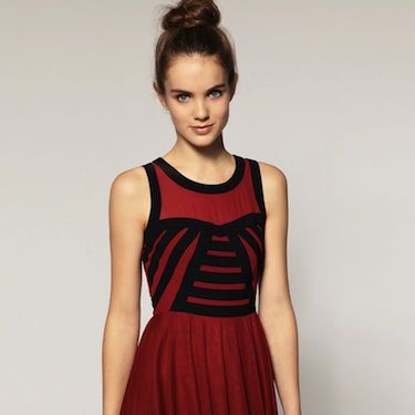 <p>The celebs love their red dresses and we're OBSESSED with red too - it has to be because it's Christmas. We'll be buying this gorgeous one for the party season. Bring it on! </p>
<p>£75, <a href="http://www.asos.com/Warehouse/Warehouse-Organza-Panelled-Dress/Prod/pgeproduct.aspx?iid=1958571&cid=2623&sh=0&pge=0&pgesize=-1&sort=-1&clr=Grenadine">Warehouse at ASOS</a></p>