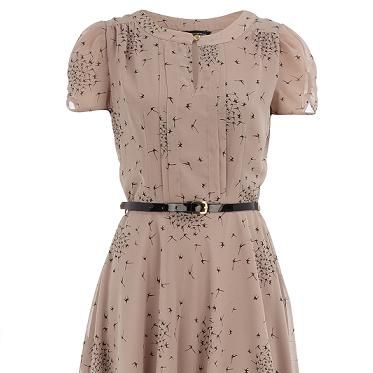 How fabulous is this frock? It's so cute and we can't wait to wear it with a pair of winter boots and a cosy cardigan. Perfection!
<p>£39.50, <a href="http://www.dorothyperkins.com/webapp/wcs/stores/servlet/ProductDisplay?beginIndex=0&viewAllFlag=&catalogId=33053&storeId=12552&productId=4236214&langId=-1&sort_field=Relevance&categoryId=208614&parent_categoryId=208596&pageSize=200">
Dorothy Perkins</a></p>
