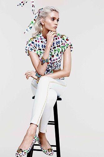 <p>The Versace for H&M Cruise Collection will be available <a title="http://www.hm.com/gb/" href="http://www.hm.com/gb/" target="_blank">online</a> from 19th January</p>