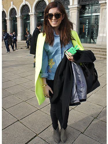 <p>We are 100% (neon) green with envy over <a title="http://myfashdiary.com/" href="http://myfashdiary.com/" target="_blank">blogger</a> Tala's Vanessa Bruno blazer - some girls get all the luck! It seems this is the only way to wear a coat now, hanging loosely over the shoulders and with a super-stylish 'tude</p>