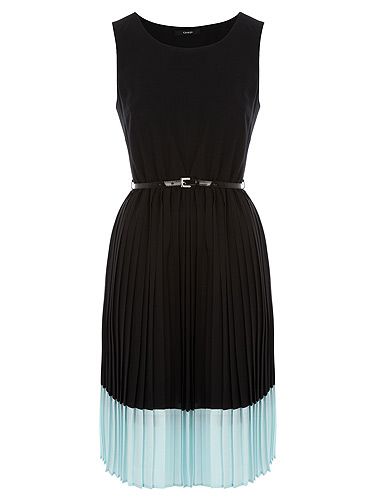 <p>Betcha thought this dress was designer, right? Wrong! It's from the most stylish supermarket in town: ASDA. We won't tell anyone if you don't...</p>
<p>Pleated dress, £20, <a title="ASDA" href="http://direct.asda.com/george/womens/evening-dresses/belted-pleat-dress/GEM147102,default,pd.html" target="_blank">ASDA</a></p>