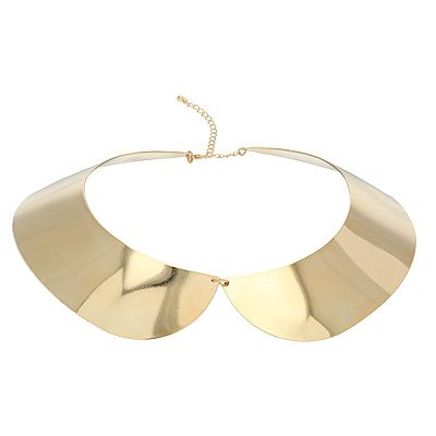 <p>We heart this gold look Peter Pan style collar necklace. Perfect for adding a bit of pizazz to the plainest of outfits, and a snip at just £10.</p>
<p>Gold look Peter Pan collar, £10, <a title="Dorothy Perkins" href="http://www.dorothyperkins.com/webapp/wcs/stores/servlet/ProductDisplay?beginIndex=0&viewAllFlag=&catalogId=33053&storeId=12552&productId=4637636&langId=-1&sort_field=Relevance&categoryId=208724&parent_categoryId=208607&pageSize=20&refinements=category~[212424|208724]&noOfRefinements=1&cmpid=dpblog_stylehq&_$ja=tsid:34047" target="_blank">Dorothy Perkins</a></p>