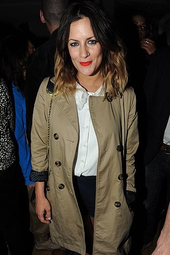 Caroline Flack looked gorgeous as she attended a special fundraising art auction in aid of Teenage Cancer Trust at London's Groucho Club. Caroline makes being cool look easy. The auction was a warm up for the Ibiza Summer Party in aid of Teenage Cancer Trust which takes place in August - we suspect plenty of A-listers for that one. Can we come please?