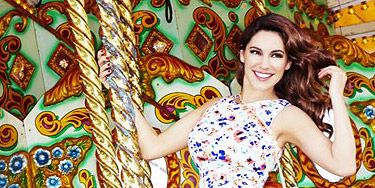 <p>Kelly Brook presents her new clothing range for <a title="http://www.newlook.com/shop/womens/kelly-brook_2000005?intcam=INT-2012-13-WK10-HOME-ZBck-002" href="http://www.newlook.com/shop/womens/kelly-brook_2000005?intcam=INT-2012-13-WK10-HOME-ZBck-002" target="_blank">New Look </a>making your wardrobe a summer hotspot!</p>