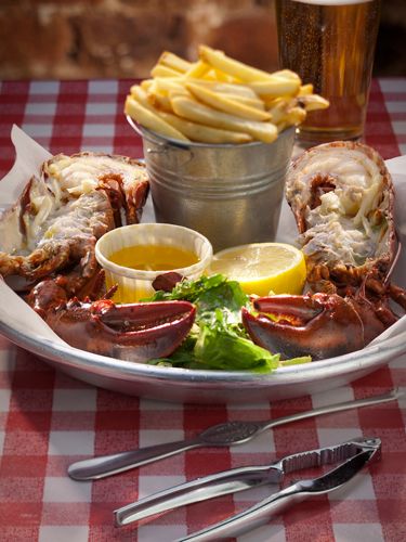 <p>Legendary London barbeque and crabshack, Big Easy is now offering two pounds of prime Maine lobster for <strong>just £19.50</strong>, with fries, salad and a frozen margarita or beer – so you can now indulge in the crème de la crème of crustaceans without any wallet worries.<br /> <br />Available everyday and served with fries, salad and a frozen margarita or beer, these lip-smackingly good prices mean this ultimate culinary delicacy isn't just for A-listers!<br />  <br />And if lobsters don't rock your boat, then feast on an array of prime steaks, home-smoked Bar-B-Q ribs and sizzling fajitas, alongside live music every night.<br /> <br />This deal is available everyday until 30 September 2012. Visit the <a href="http://www.bigeasyrestaurant.co.uk" target="_blank">Big Easy website</a> for more information.</p>