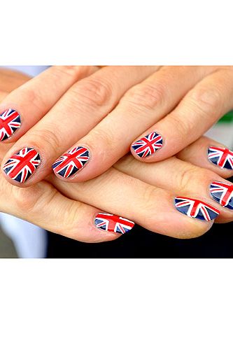 <p>There's no better excuse for fab nail art like team GB's Alison Williamson then when the world is focusing on your fingertips. Our Olympic archer showed her patriotic spirit with these flag-tastic nails that have got us booking into our local nail salon this lunchtime!</p>