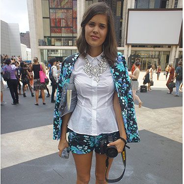 <p><em>Fashion blogger</em></p>
<p>Look who we spotted again! Clearly a lover of all things fashion, DIY fashion blogger Geneva looked super cute in her Australian designer short suit combo at New York Fashion Week. We love her outfit so much we even considered (if only for a moment) going to Australia to steal some of her style! But we thought we'd save money and wait for her blog instead...</p>