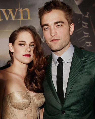 <p>Well people, it's the moment we've all been waiting for; The Twilight Saga: Breaking Dawn Part 2 LA premiere. For the occasion, Robert Pattinson wore a bottle green Gucci suit, and Kristen Stewart opted for a sheer gold Zuhair Murad dress.</p>