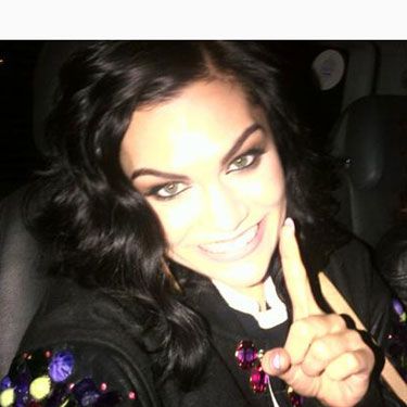 Aww, how adorable does Jessie J look in this Twitter pic? Jessie J was all smiles for the camera when she tweeted her pic and we love that she's smiling so wide. More of these please Jessie