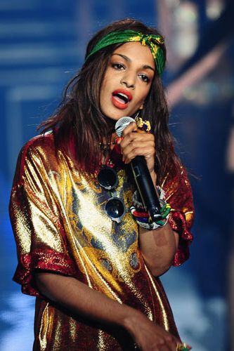 <p>M.I.A topped off an edgy metallic T-shirt at the Etam Live Show Lingerie with a knotted turban headwrap. Spruce up your Saturday night ensemble with this bohemian piece from <a title="nordstrom headband turban" href="http://shop.nordstrom.com/S/tasha-desert-sands-head-wrap/3447332?origin=category&contextualcategoryid=0&fashionColor=RAINBOW+MULTI&resultback=582" target="_blank">Nordstrom.com</a> - perfect for a gig!</p>