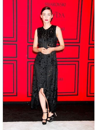 <p>Rooney Mara stuck to her favourite designs on the CFDA red carpet, donning a Calvin Klein dress and her faithful Brian Atwood 'Aida' pumps to strike a pose in. Do you love her new twist on the gothic trend?</p>