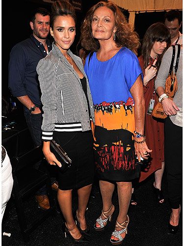 <p>Even though this pic is technically backstage and not Frow, it's a goody! Jessica Alba cosies up to legendary fashion designer Diane Von Furstenberg pre show at New York Fashion Week.</p>
<p><a href="http://www.cosmopolitan.co.uk/fashion/news/victoria-beckham-nyfw-show-2013" target="_blank">SEE VICTORIA BECKHAM'S SS14 COLLECTION</a></p>
<p><a href="http://www.cosmopolitan.co.uk/fashion/Fashion-week/fashion-week-daily-live-streams" target="_blank">WATCH: NEW YORK FASHION WEEK LIVE</a></p>
<p><a href="http://www.cosmopolitan.co.uk/fashion/shopping/the-fashion-fix-shop-bargain-buys" target="_blank">SHOP: FASHION BUYS FOR £10 OR LESS</a></p>