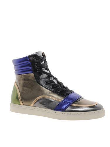 <p>Man of the moment Markus Lupfer tries his hand at trainers and we ADORE them. Get yours before they're gone.</p>
<p>Metallic hi-top trainers, £249, Markus Lupfer at <a href="http://www.asos.com/Markus-Lupfer/Markus-Lupfer-High-Top-Trainers/Prod/pgeproduct.aspx?iid=3156391&cid=4172&Rf947=2586&sh=0&pge=0&pgesize=36&sort=2&clr=Multi" target="_blank">ASOS</a></p>
<p> </p>