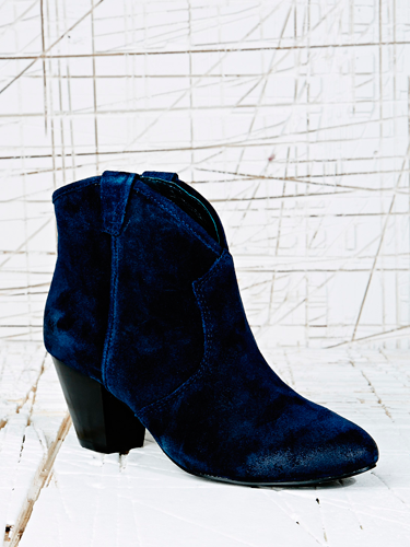 <p>We want to wear these rockin' velvet ankle boots and make out like we're in Almost Famous. or something.</p>
<p>Ash Jalouse Suede Western Boots, £149, <a href="http://www.urbanoutfitters.co.uk/ash-jalouse-suede-western-boots-in-navy/invt/5319460622277/" target="_blank">urbanoutfitters.co.uk</a></p>
<p><strong>More fashion trends</strong></p>
<p><a href="http://www.cosmopolitan.co.uk/fashion/shopping/pink-coat-winter-fashion-trends-2013" target="_blank">SHOP: 10 of the best pink coats</a><br /><a href="http://www.cosmopolitan.co.uk/fashion/shopping/" target="_blank">Fashion: What to buy right now</a><br /><a href="http://www.cosmopolitan.co.uk/beauty-hair/beauty-lab" target="_blank">Hair and beauty reviews</a></p>