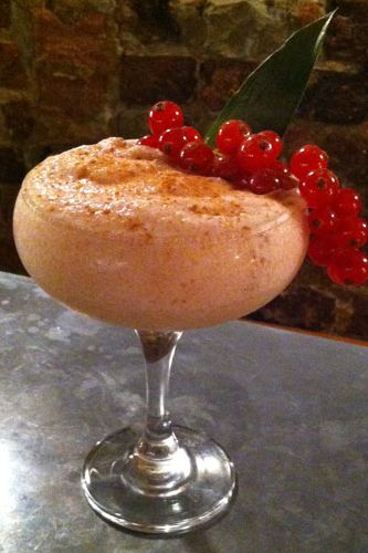 <p><strong>Ingredients:</strong> <br />30ml Makers Mark bourbon <br />20ml Amaretto <br />A handful of fresh cranberries <br />Dash of Coco Lopez (cream of coconut) <br />Pineapple juice <br />A pinch of cinnamon <br /><br /><strong>Method</strong>: Mix the bourbon and amaretto together with ice and pour into a blender with a dash of coco lopez, along with a handful of berries and a dash of pineapple juice. Blend for up for 30 seconds and serve in a tall glass with a pinch of cinnamon. <a href="http://www.thebreakfastclubcafes.com/" target="_blank">http://www.thebreakfastclubcafes.com/</a></p>
<p><a href="http://www.cosmopolitan.co.uk/celebs/entertainment/10-christmas-thoughts-gifs?click=main_sr" target="_blank">10 THOUGHTS YOU'RE PROBABLY HAVING ABOUT CHRISTMAS RIGHT NOW</a></p>
<p><a href="http://www.cosmopolitan.co.uk/lifestyle/christmas-office-parties-confessions?click=main_sr" target="_blank">CHRISTMAS OFFICE PARTIES: YOUR CONFESSIONS</a></p>
<p><a href="http://www.cosmopolitan.co.uk/beauty-hair/beauty-tips/taking-the-perfect-christmas-party-photo?click=main_sr" target="_blank">HOW TO TAKE THE PERFECT PARTY PHOTO</a></p>