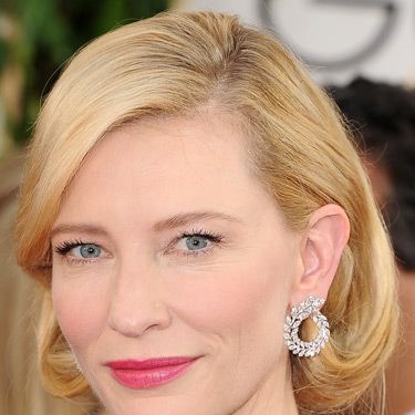 <p>Looking utterly elegant as ever, Cate followed the trend for faux bobs concealing the lengths of her hair with a rolling technique. Her makeup was understated, save for a stain of tart berry lippy.</p>
<p><a href="http://www.cosmopolitan.co.uk/fashion/news/golden-globes-red-carpet-dresses" target="_blank">GOLDEN GLOBES 2014 RED CARPET PICTURES</a></p>
<p><a href="http://www.cosmopolitan.co.uk/beauty-hair/news/trends/celebrity-beauty/best-golden-globes-hair-makeup-beauty" target="_self">THE EVER BEST GOLDEN GLOBES BEAUTY LOOKS</a></p>
<p><a href="http://www.cosmopolitan.co.uk/beauty-hair/news/trends/celebrity-beauty/celebrity-nail-art-manicures" target="_blank">THE BEST GOLDEN GLOBES NAIL ART PICTURES</a></p>
