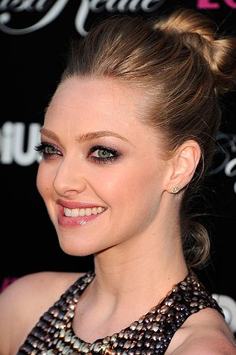 <p>Put down the glitter and opt for a hint of sparkle that catches the light - perfect for a first date. Amanda Seyfriend nails it with lilac eyes and a soft lip gloss. <br /> <br />Try Rimmel's baked powder eye shadows. <a href="http://www.superdrug.com/rimmel/rimmel-glam-eyes-traffic-stopping-shadow-no-parking/invt/380257" target="_blank">Traffic Stopping Shadow</a> in No Parking (£6.49) has three sexy shades of purple, while <a href="http://www.bobbibrown.co.uk/product/8906/15913/Mobile/MobLip-Color-101-Video/High-Shimmer-Lip-Gloss/index.tmpl?cm_mmc=GoogleBase-_-ShoppingFeed-_-Mobile-_-Mob_LipColor101Video&77tadunit=08566737&77tadvert=10008618634&77tkeyword=&77tentrytype=s&77tentry=shopping_feed_ppc&gclid=CJ3Z8dTkjrkCFVMPtAodT1EASw#38076" target="_blank">Bobbi Brown's High Shimmer Lip Gloss</a> in Pastel (£18) will grant you soft pink pearl lips.</p>