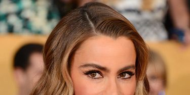 <p>Channelling femme fatal Veronica Lake, Sofia had 40s glamour waves nailed. Her precisely lined eyes enhanced the drama.</p>
<p><a href="http://www.cosmopolitan.co.uk/beauty-hair/news/trends/celebrity-beauty/golden-globes-2014-hair-makeup-looks" target="_self">GOLDEN GLOBES BEST BEAUTY LOOKS</a></p>
<p><a href="http://www.cosmopolitan.co.uk/beauty-hair/news/styles/celebrity/cosmo-hairstyle-of-the-day" target="_self">COSMO'S HAIRSTYLE OF THE DAY</a></p>
<p><a href="http://www.cosmopolitan.co.uk/beauty-hair/news/styles/hair-trends-spring-summer-2014" target="_self">HUGE HAIR TRENDS FOR 2014</a></p>